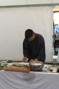 Príprava sushi v stane PUXPUBU.